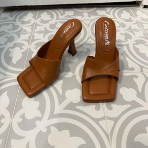 L’INTERVALLE Brown Women's Heeled Sandals size 6